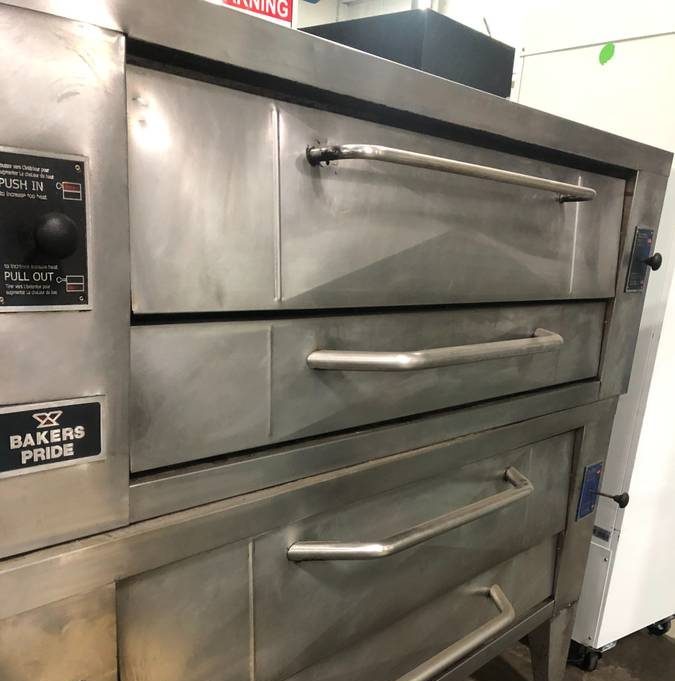 Bakers Pride Y600 Double Pizza Oven 78"